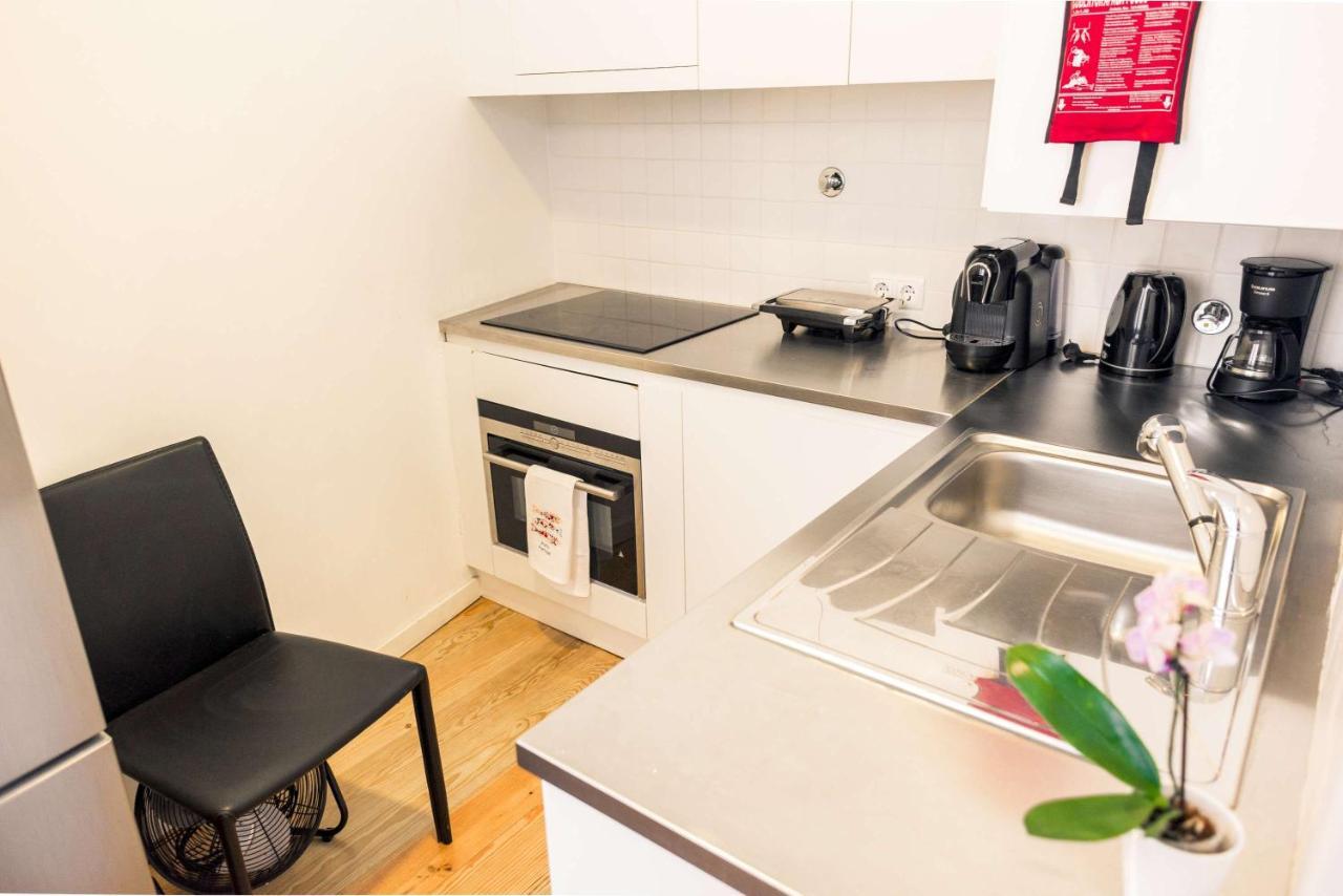 Apartment Near Sao Bento Station Порто Екстериор снимка