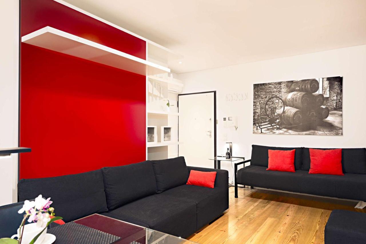 Apartment Near Sao Bento Station Порто Екстериор снимка