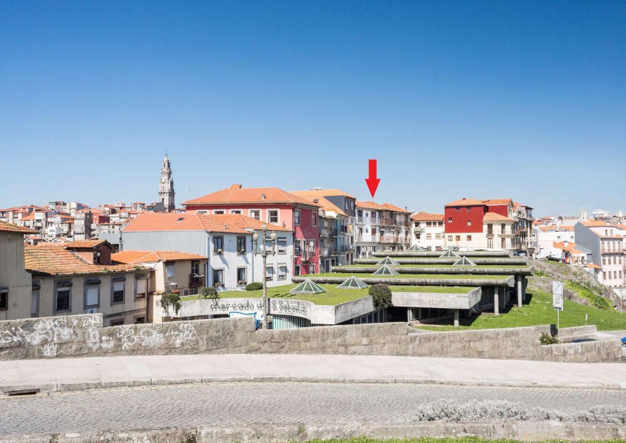 Apartment Near Sao Bento Station Порто Екстериор снимка